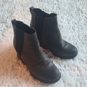 Sorel Dark Gray Chelsea Ankle Boots